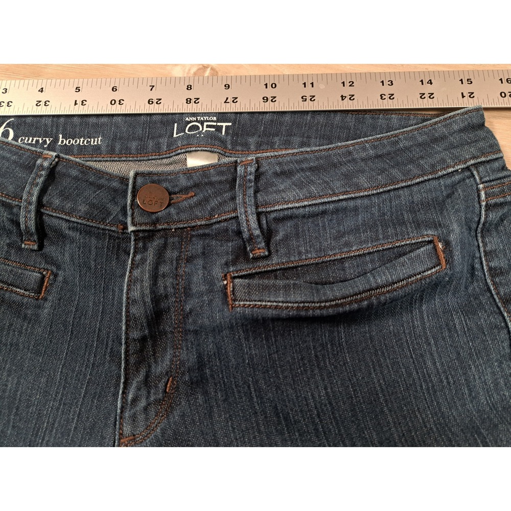 Ann Taylor Loft Curvy Bootcut Jeans Dark Wash Denim Blue Size 6 Womens - Picture 4 of 6